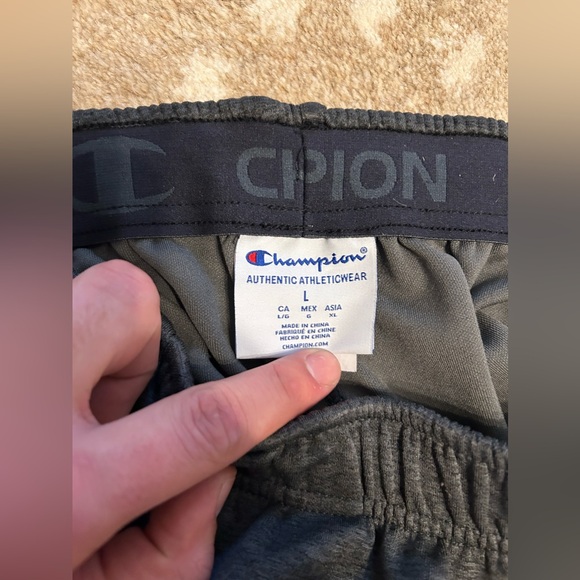 Men’s Champion Sweatpants - Picture 2 of 3